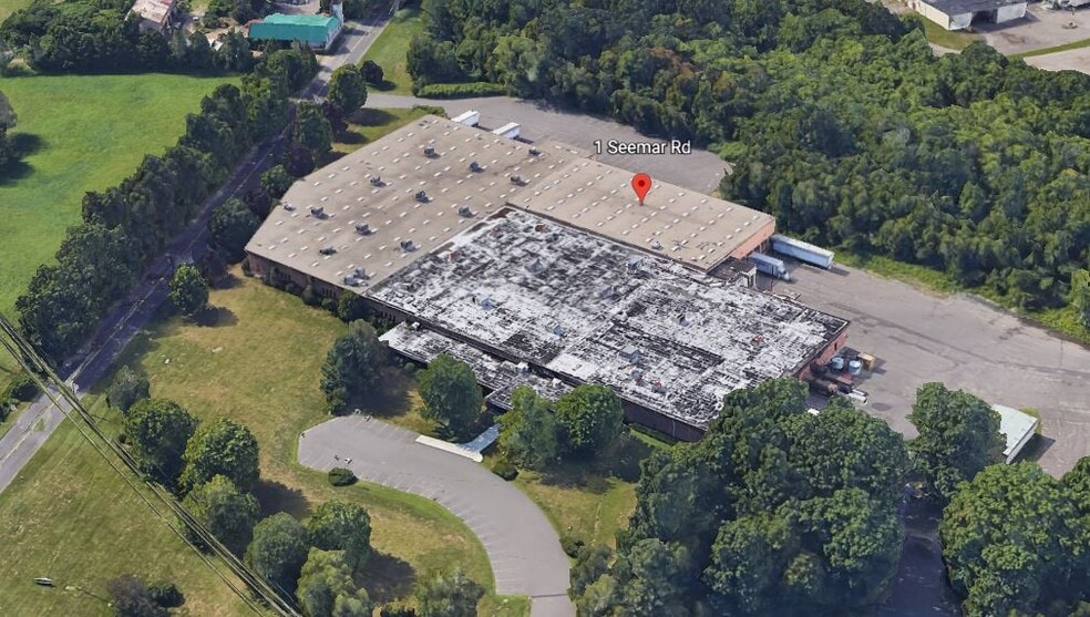 1 Seemar Rd, Watertown, CT for sale - Primary Photo - Image 1 of 1