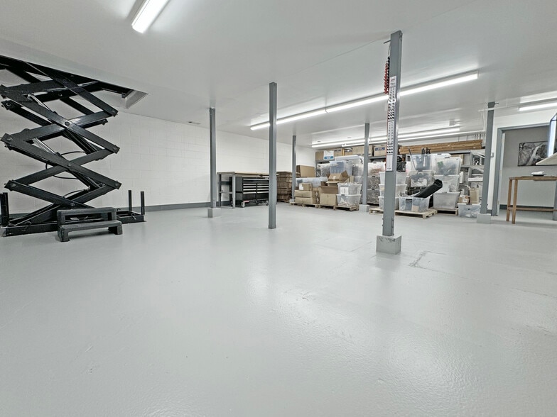 1190B Shafter Ave, San Francisco, CA for sale - Interior Photo - Image 2 of 20