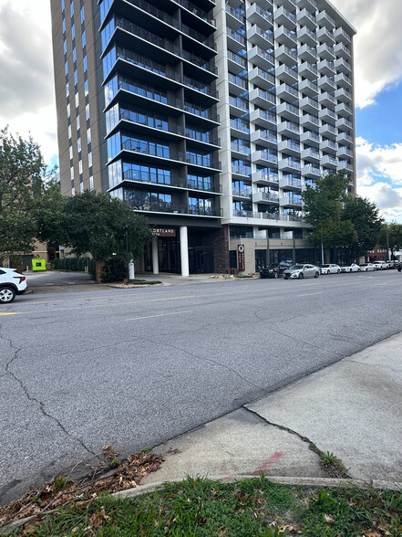 2173 Highland Ave S, Birmingham, AL for lease - Building Photo - Image 1 of 18