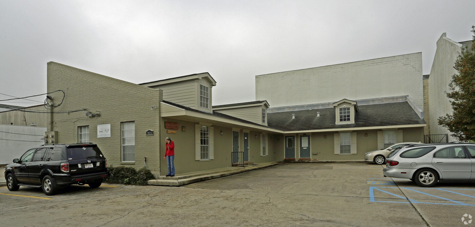 2816 Hessmer Ave, Metairie, LA 70002