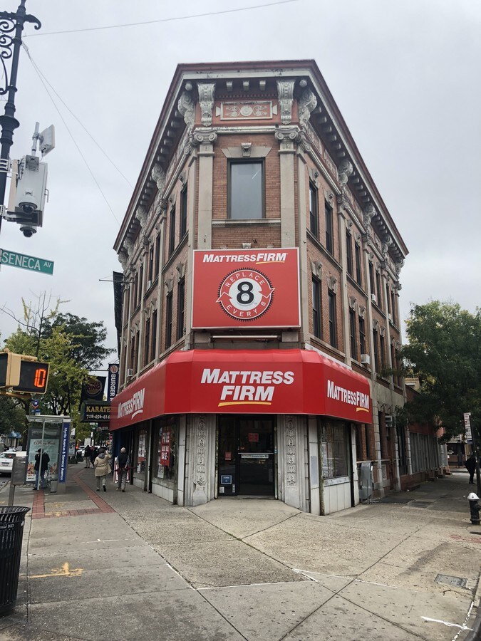 5714 Myrtle Ave, Ridgewood, NY 11385