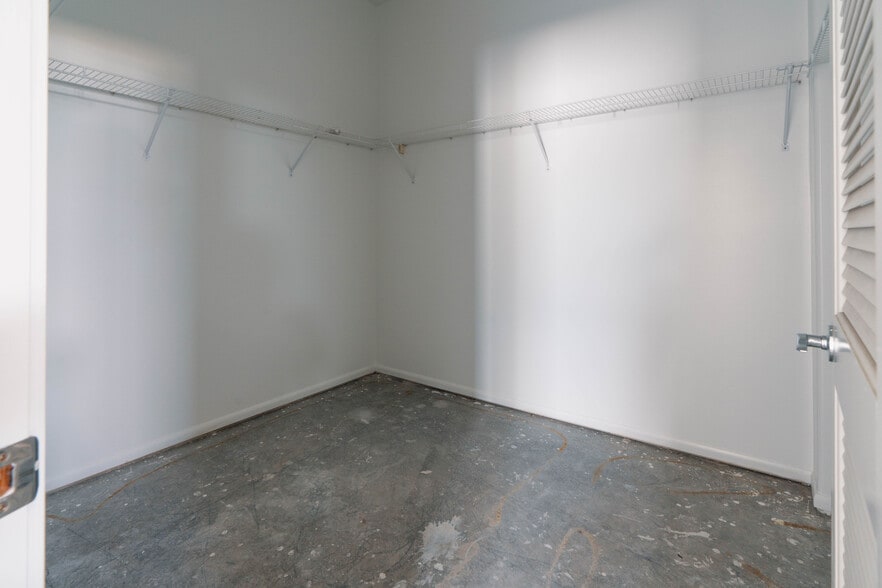 1709 Kalani St, Honolulu, HI for lease - Building Photo - Image 3 of 33