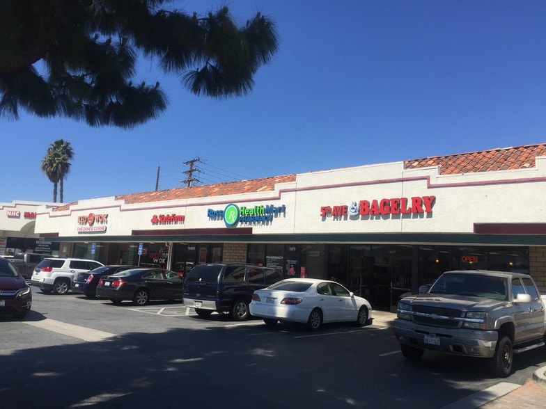 10885-10909 Los Alamitos Blvd, Los Alamitos, CA for lease - Building Photo - Image 3 of 27