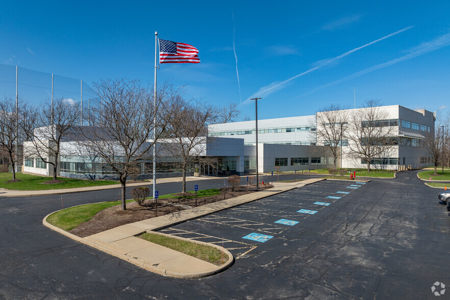 5700 Brecksville Rd, Independence, OH for lease - Primary Photo - Image 1 of 9