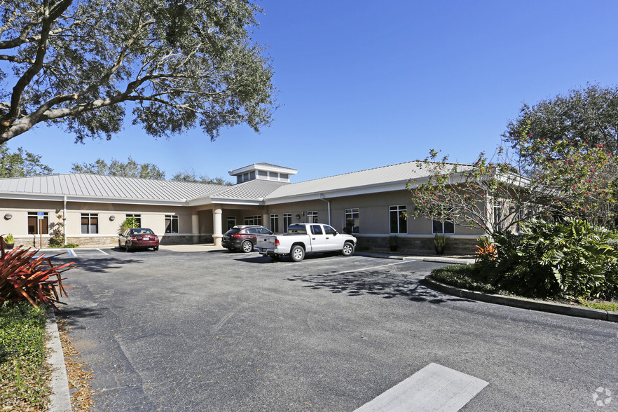 9415-9423 Town Center Pky, Bradenton, FL for lease - Primary Photo - Image 1 of 21