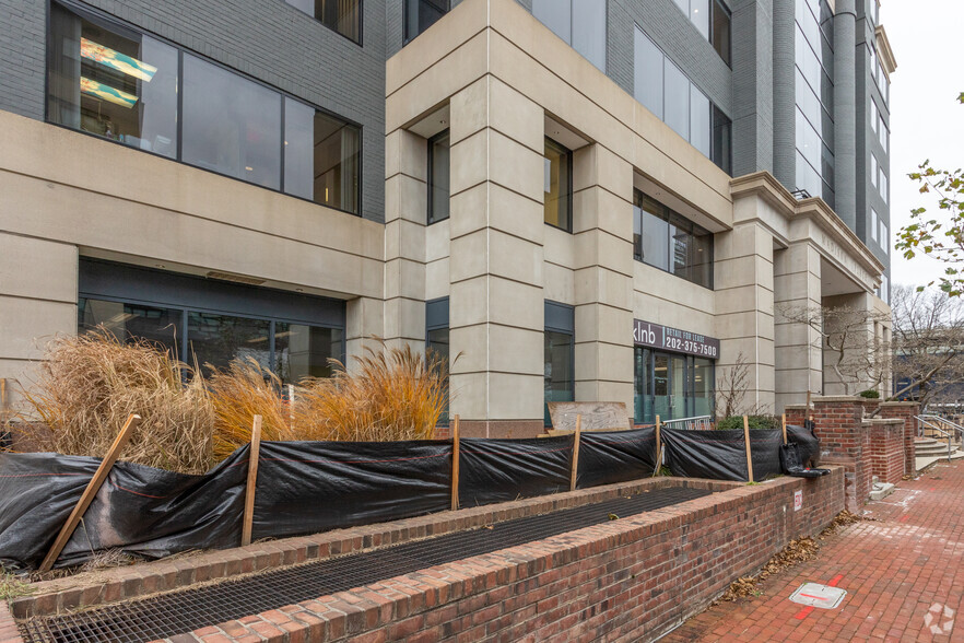 500 Montgomery St, Alexandria, VA for lease - Building Photo - Image 3 of 7