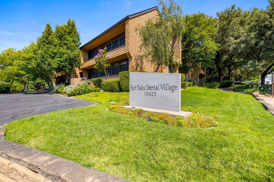 10425 Fair Oaks Blvd, Fair Oaks, CA for lease - Building Photo - Image 1 of 10