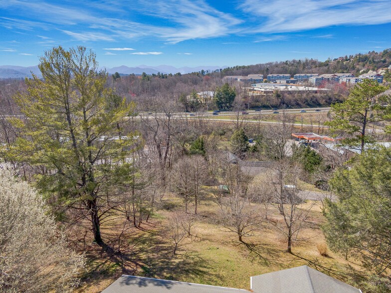 103 Weaverville Rd, Woodfin, NC for sale - Building Photo - Image 3 of 45