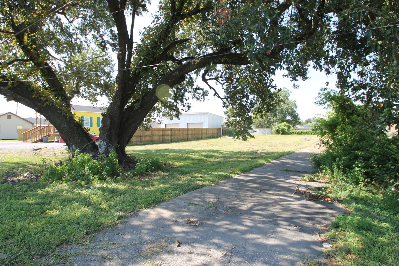 7830 Highway 23, Belle Chasse, LA 70037