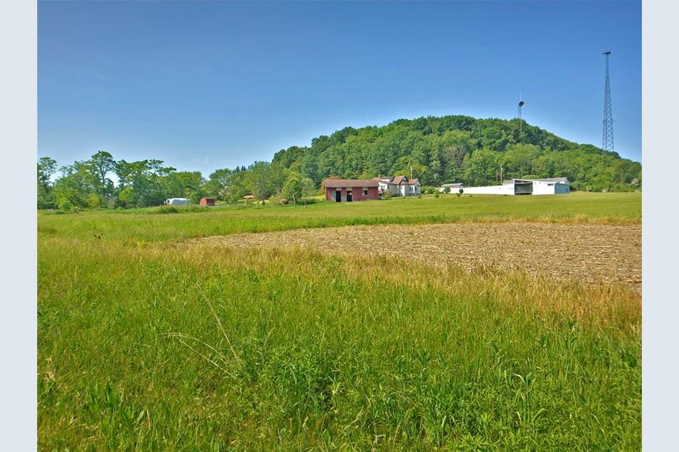 364 Pittsburgh Pike, Ruffs Dale, PA 15679