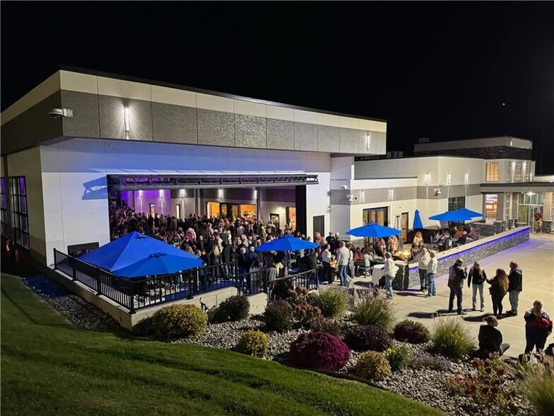 3535 Walters Rd, Syracuse, NY for sale - Building Photo - Image 2 of 27