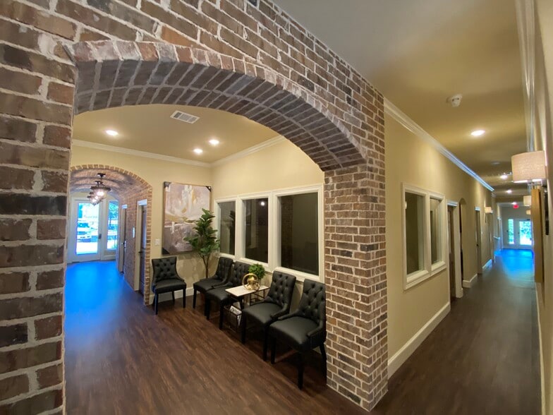 609 Strada Cir, Mansfield, TX for lease - Lobby - Image 3 of 17