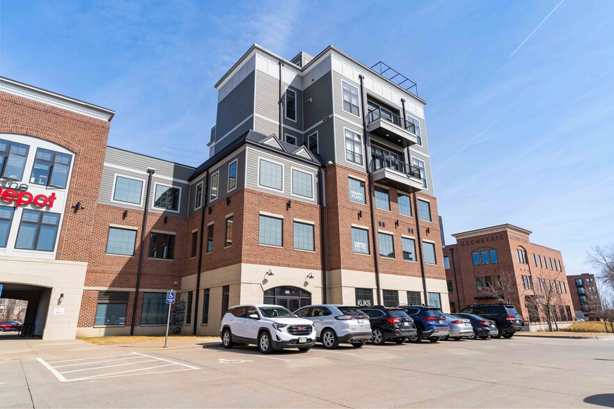 420 12th Ave SE, Cedar Rapids, IA for sale - Building Photo - Image 2 of 30