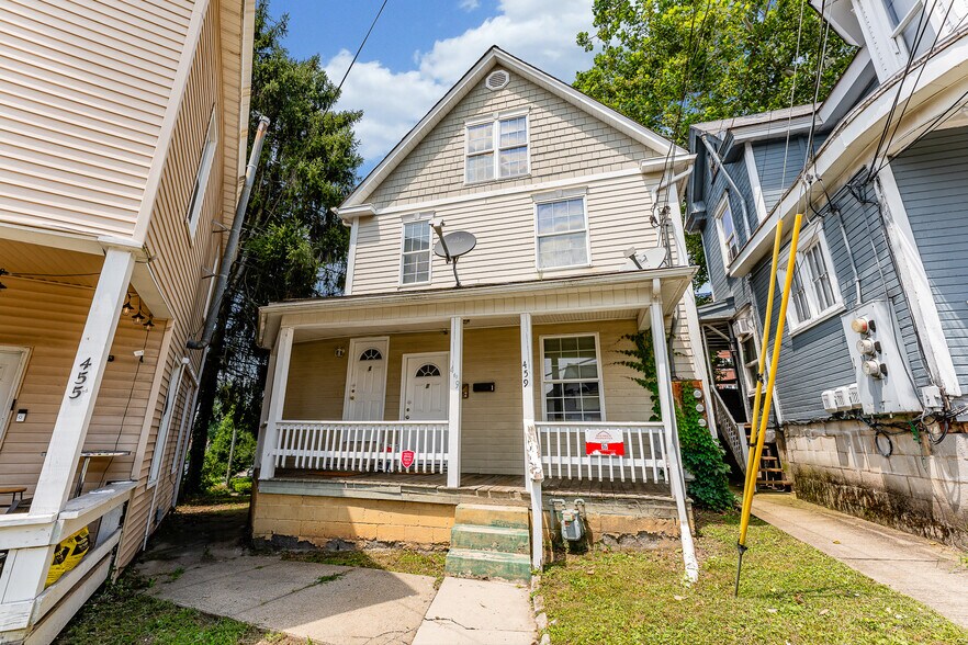 459 Dallas St, Morgantown, WV for sale - Primary Photo - Image 1 of 1