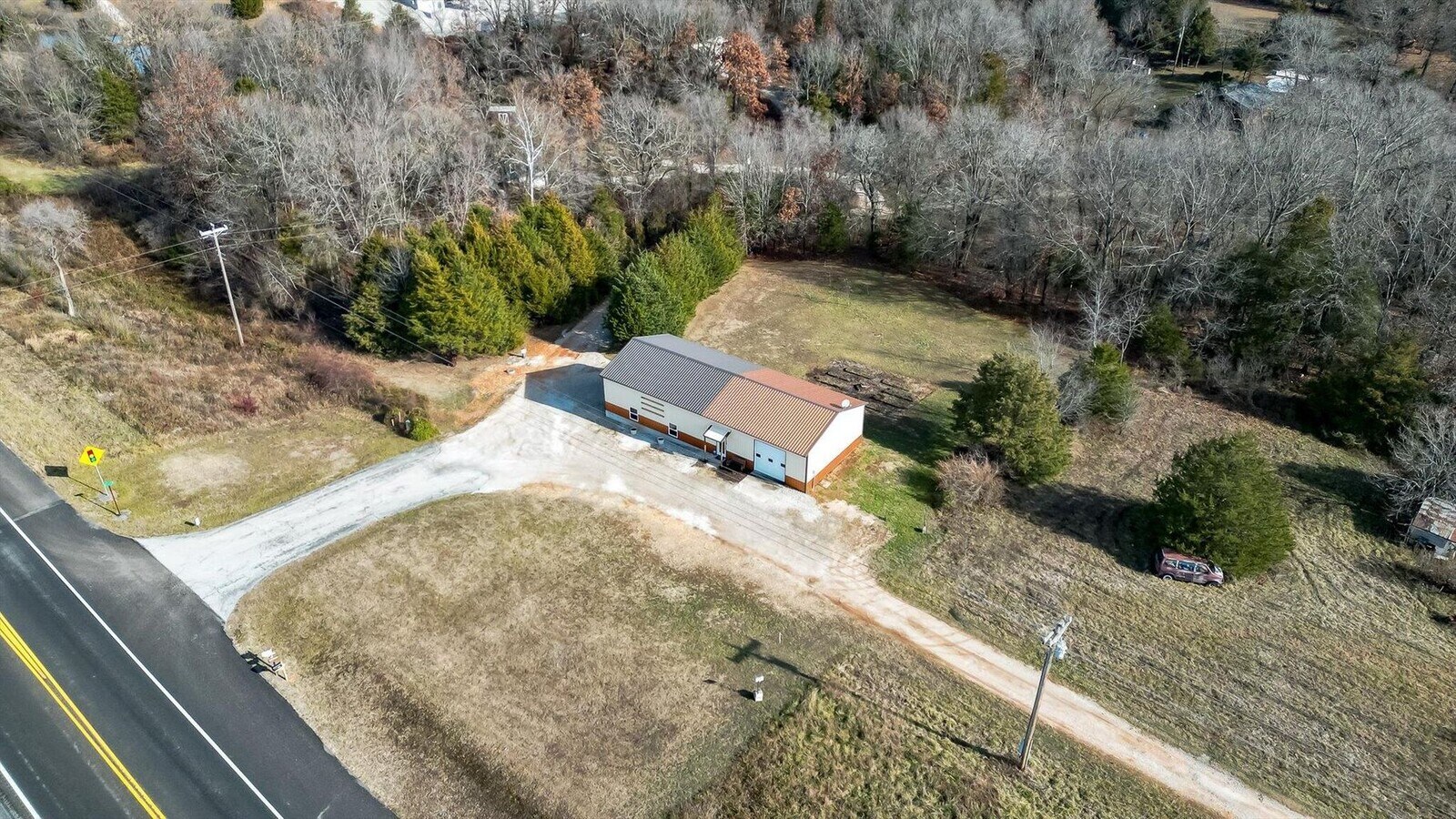 132 White, Highlandville, MO 65669