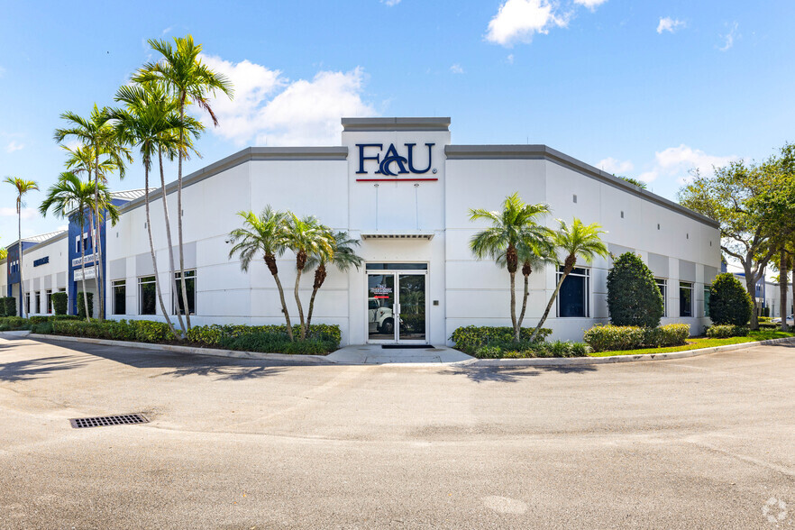 3998 FAU Blvd, Boca Raton, FL for lease - Building Photo - Image 1 of 21