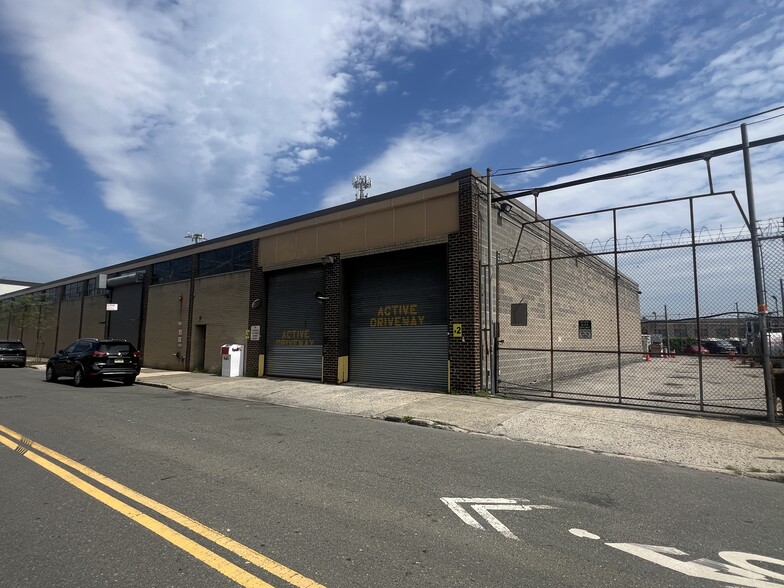 550 Brush Ave NW, Bronx, NY for lease - Building Photo - Image 2 of 19