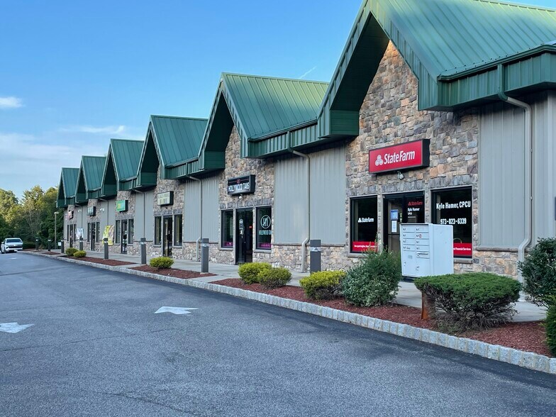 3672 State Rt 94, Hamburg, NJ 07419