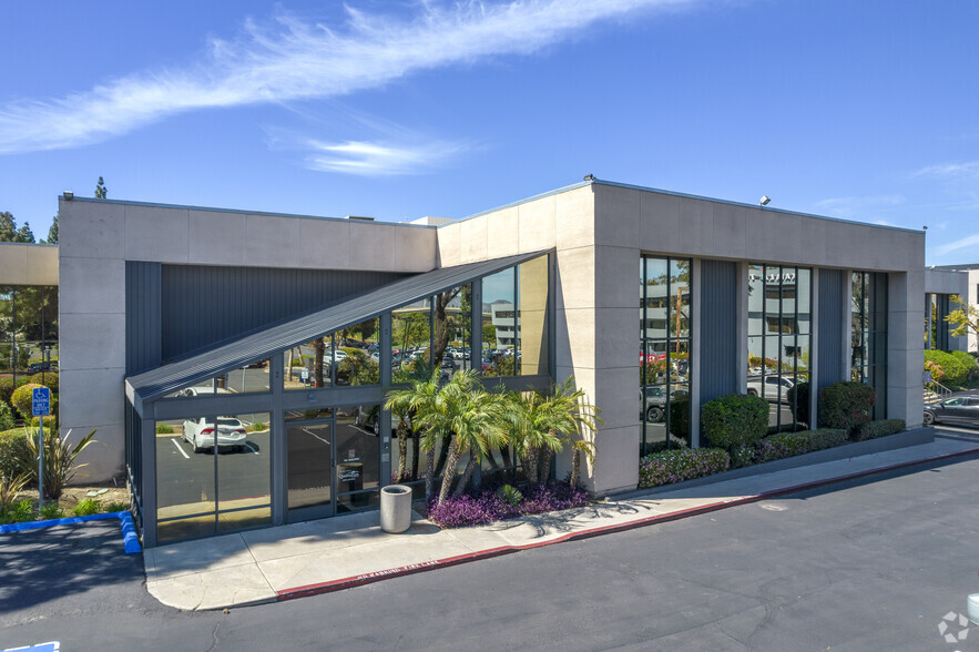 3636 Camino del Rio N, San Diego, CA for lease - Building Photo - Image 1 of 6