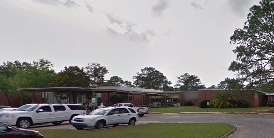 271 Willa Cir, Ozark, AL for sale Primary Photo- Image 1 of 1