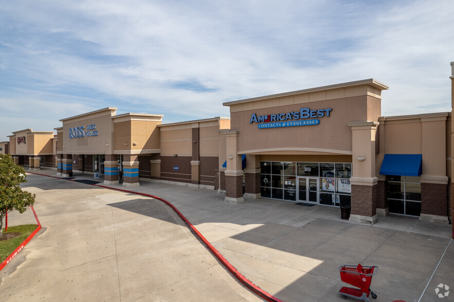 I 45, League City, TX for lease - Building Photo - Image 2 of 21