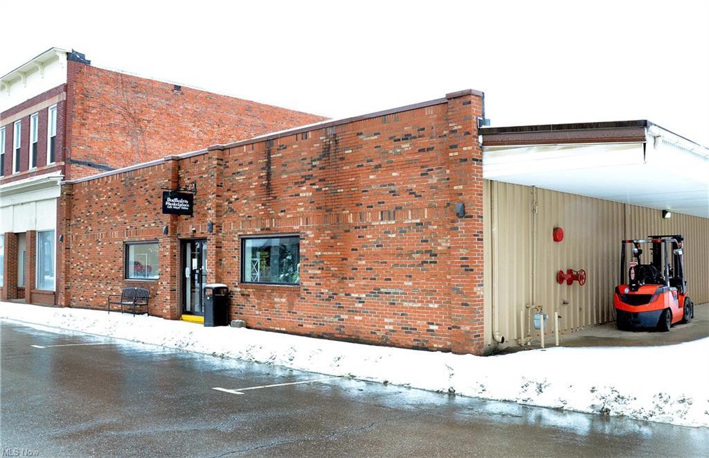 161 S 2nd St, Byesville, OH 43723