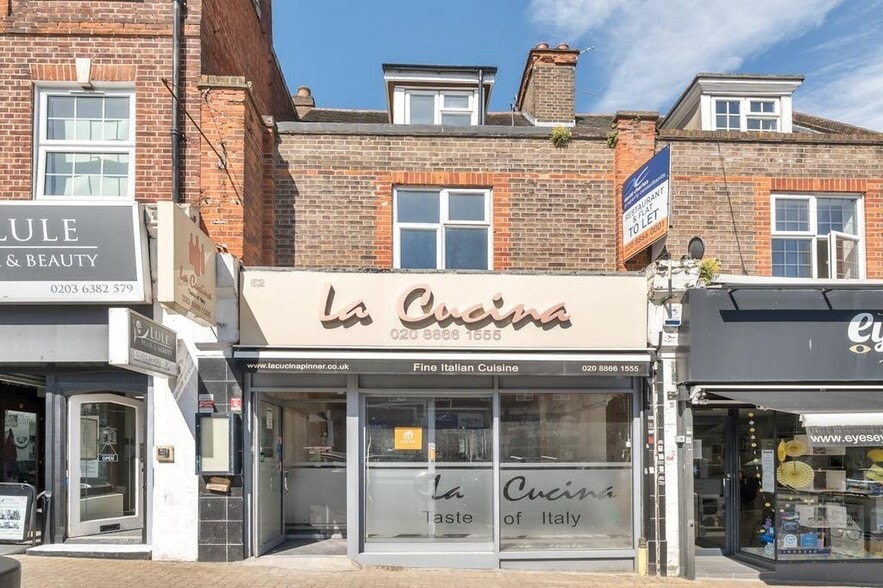 44-46 Bridge St, Pinner for lease - Building Photo - Image 3 of 20