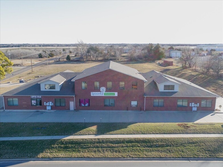 2230 S Division St, Guthrie, OK for lease - Building Photo - Image 1 of 27