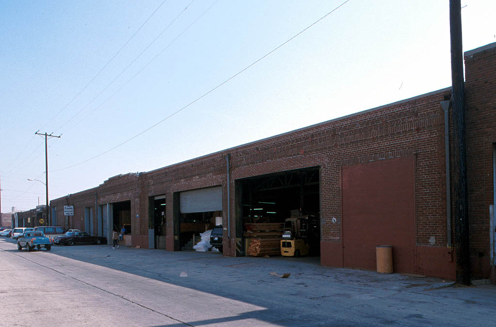 930-938 E 61st St, Los Angeles, CA for sale Building Photo- Image 1 of 1