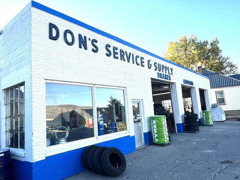 1005 Pine Ave, Kemmerer, WY for sale - Building Photo - Image 1 of 1