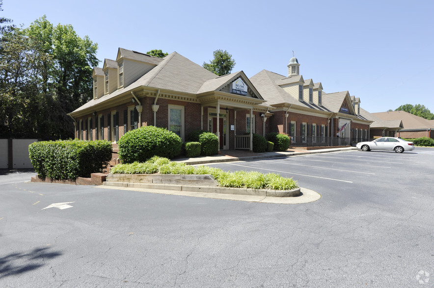 5252 Roswell Rd NE, Atlanta, GA for sale - Primary Photo - Image 1 of 1