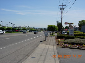 16671 SE McLoughlin Blvd, Oak Grove OR - Automotive Property