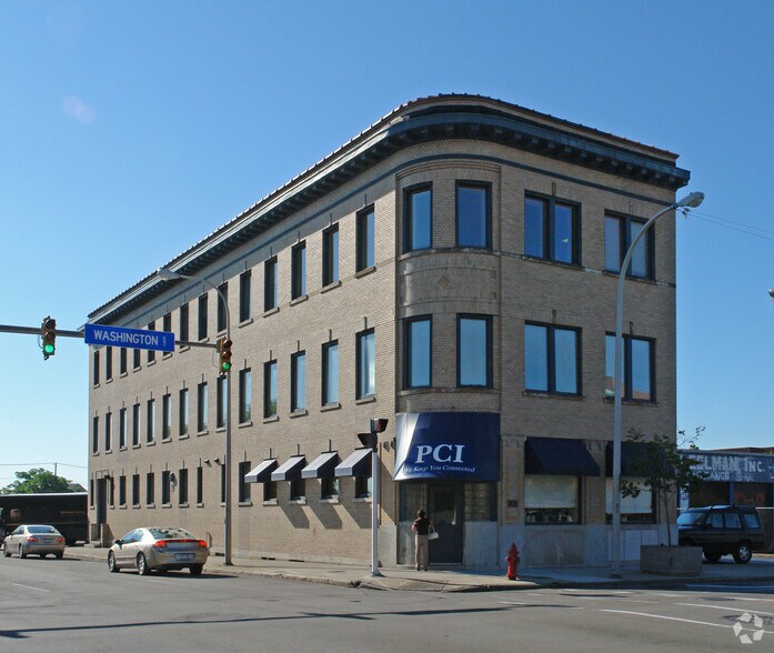 703 Washington St, Buffalo, NY for sale - Primary Photo - Image 1 of 1