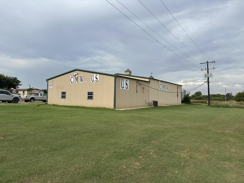 22514 2930 rd, Kingfisher, OK for sale - Building Photo - Image 3 of 10