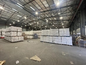 Industrial in Gennevilliers for lease Interior Photo- Image 1 of 3