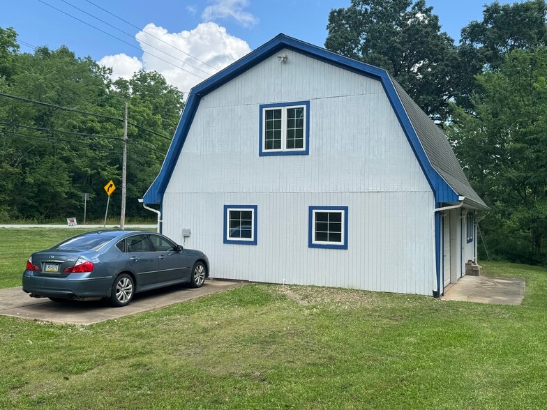 645 US-30 Rt, Clinton, PA for sale - Building Photo - Image 3 of 12