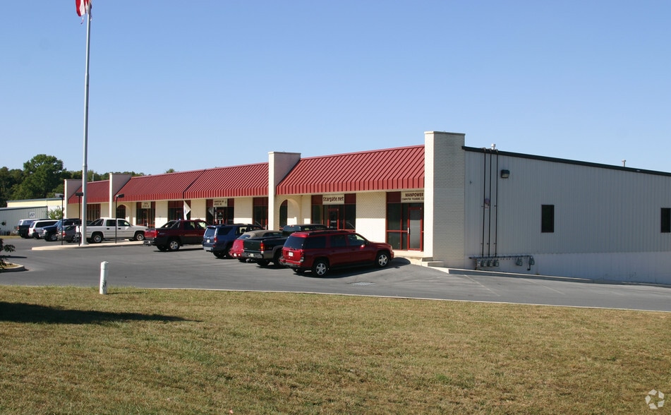 934 Sweeney Dr, Hagerstown, MD for lease - Building Photo - Image 3 of 7