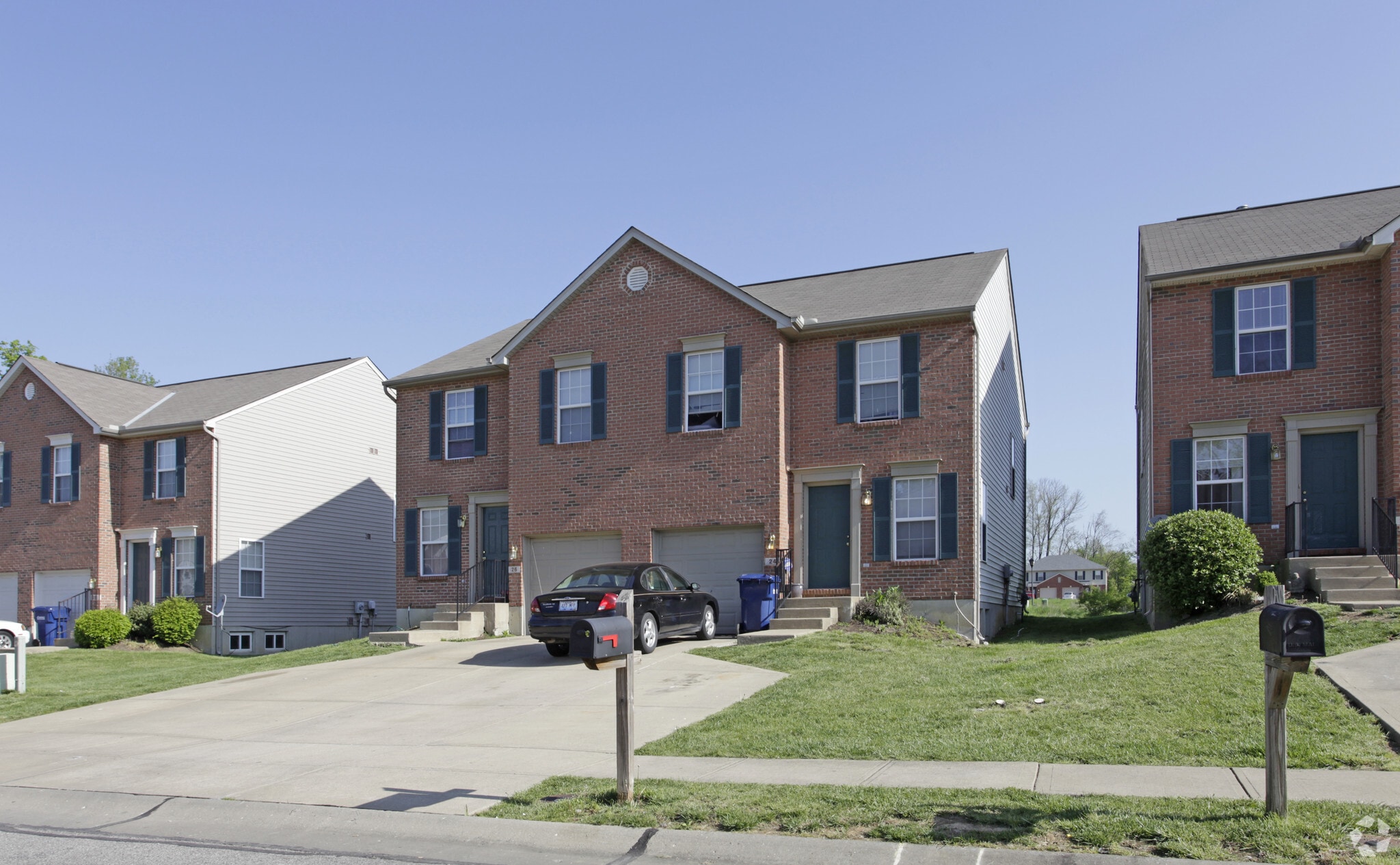3-69 Deer Haven Ct, Florence, KY for sale Building Photo- Image 1 of 43