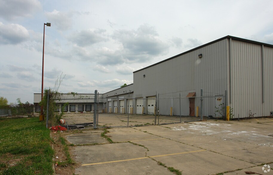 590 Raymond Rd, Jackson, MS for sale - Primary Photo - Image 1 of 1