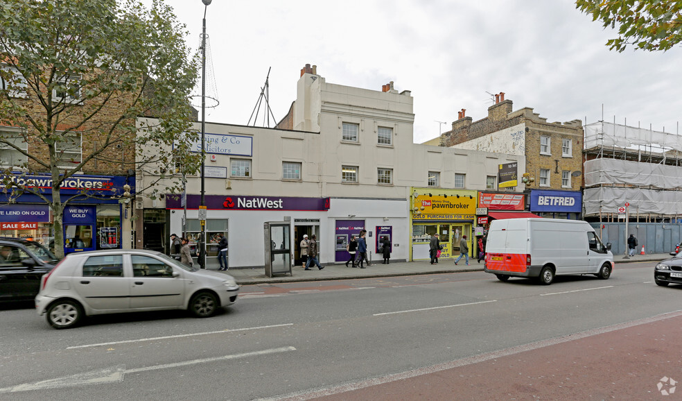 64-70 Denmark Hl, London for lease - Building Photo - Image 2 of 2