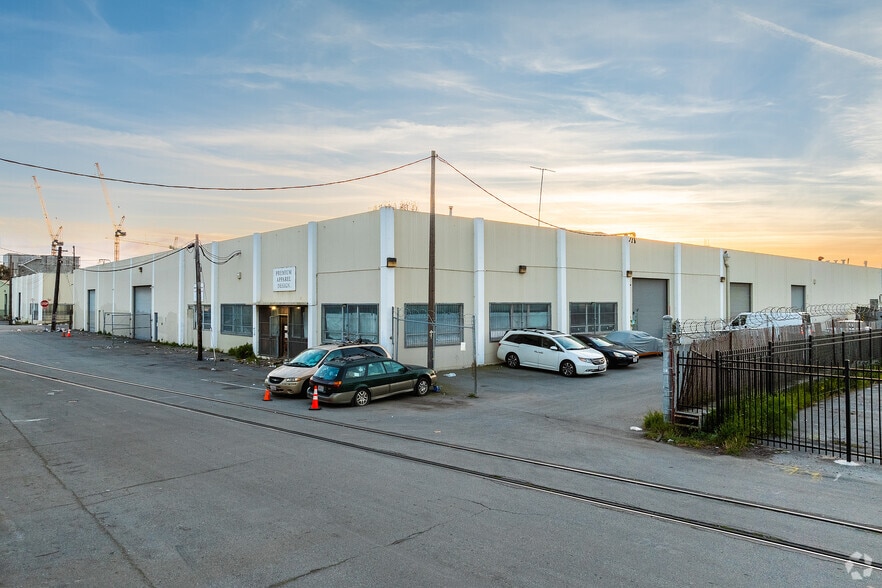 1500-1560 Custer Ave, San Francisco, CA for lease - Primary Photo - Image 2 of 19