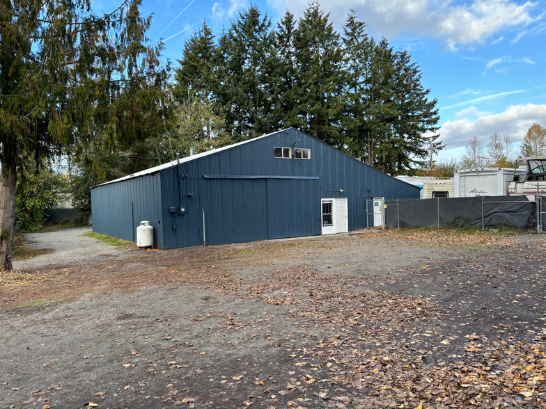 11305 Waller Rd E, Tacoma, WA for lease - Building Photo - Image 2 of 6