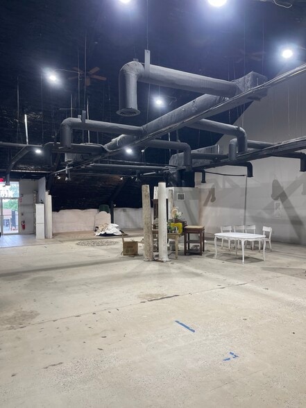 13018 Pennsylvania Ave, Hagerstown, MD for lease - Building Photo - Image 3 of 12