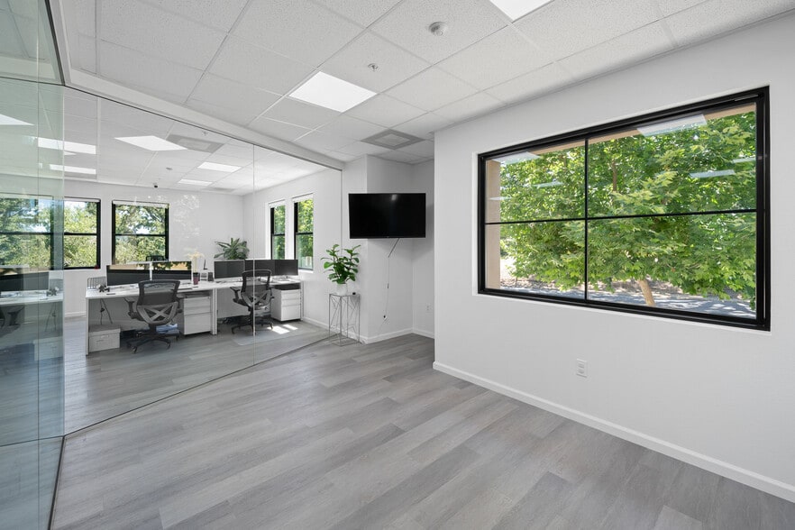 1075 Rossi Rd, Templeton, CA for lease - Building Photo - Image 2 of 21