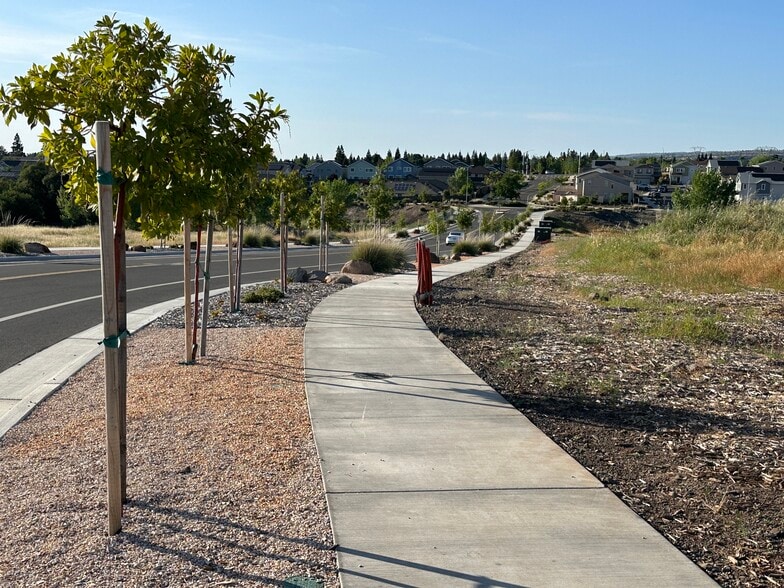 00 Yosemite Dr, Chico, CA for sale - Building Photo - Image 3 of 12