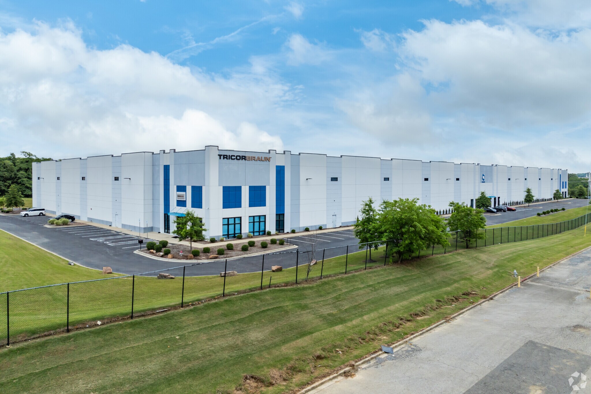 8921 Airways Blvd, Southaven, MS for sale Primary Photo- Image 1 of 1