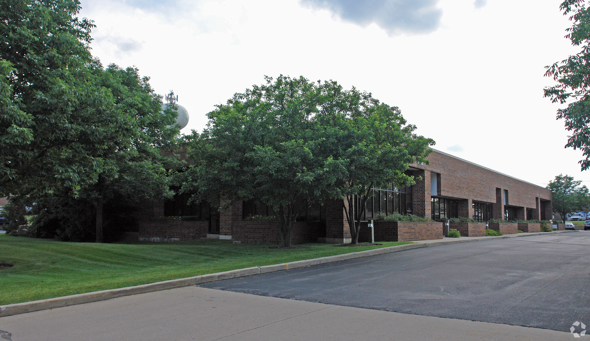 8230-8238 S Madison St, Burr Ridge, IL for lease Primary Photo- Image 1 of 6