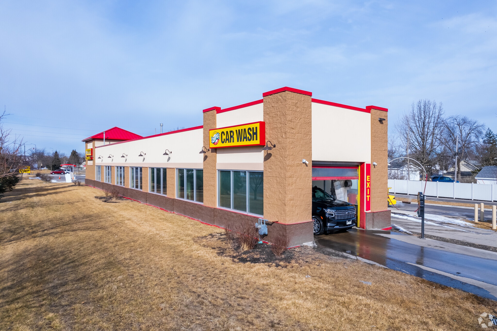 123 W Johnson St, Fond Du Lac, WI for lease Building Photo- Image 1 of 6