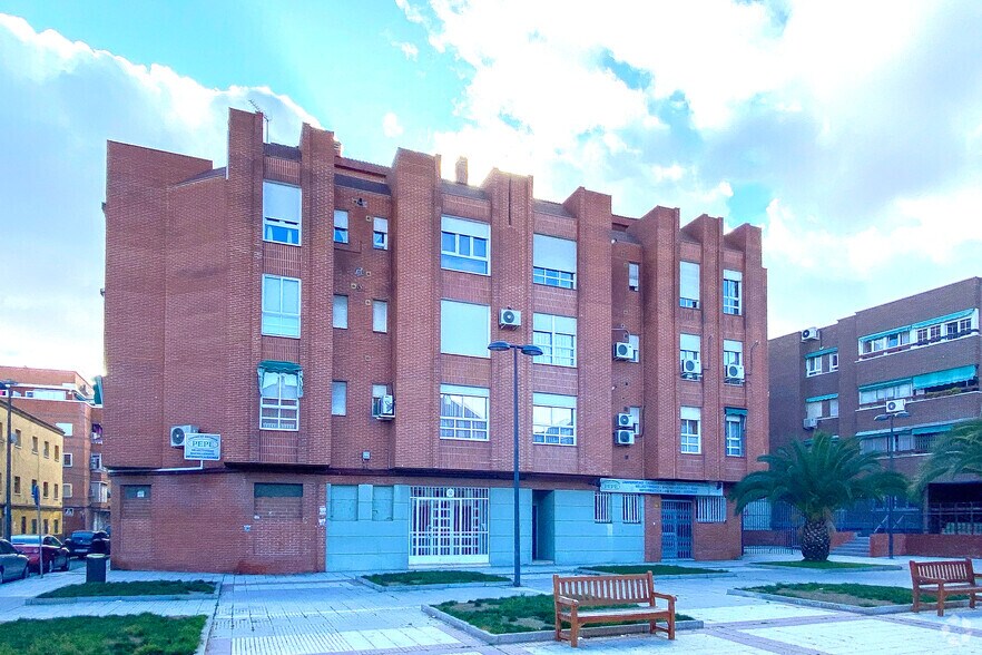 Calle Fuenlabrada, 14, Getafe, Madrid for sale - Primary Photo - Image 1 of 1