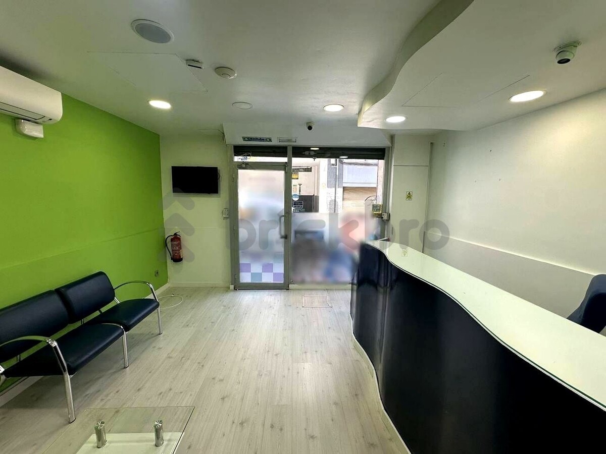 L'Hospitalet de Llobregat, BAR 08905 -  -  - Interior Photo - Image 1 of 22